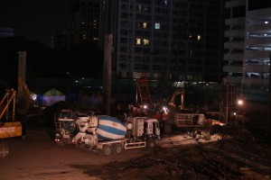 Beton mixer working Sunday night