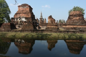 Wat Mahathat from the side